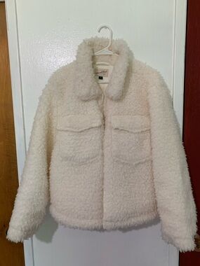 Universal Thread Cream Teddy Sherpa Jacket